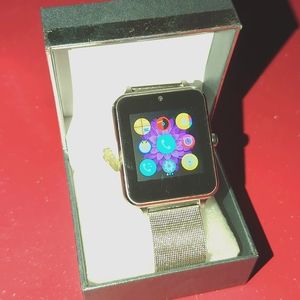 Silver mesh band smart ⌚ watch